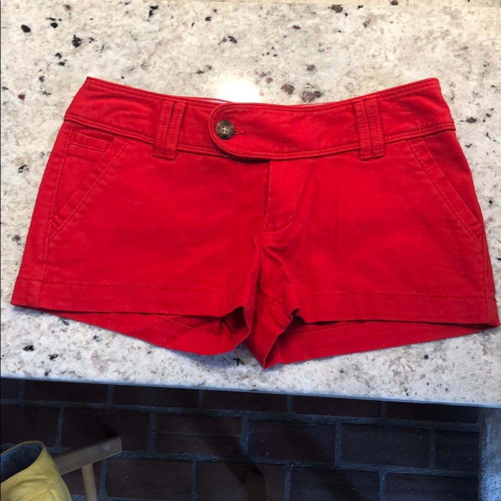 red camel NWOT red shorts